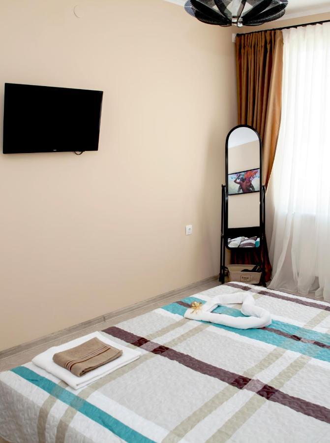 Stadium Apartments Veliko Tărnovo Exteriör bild